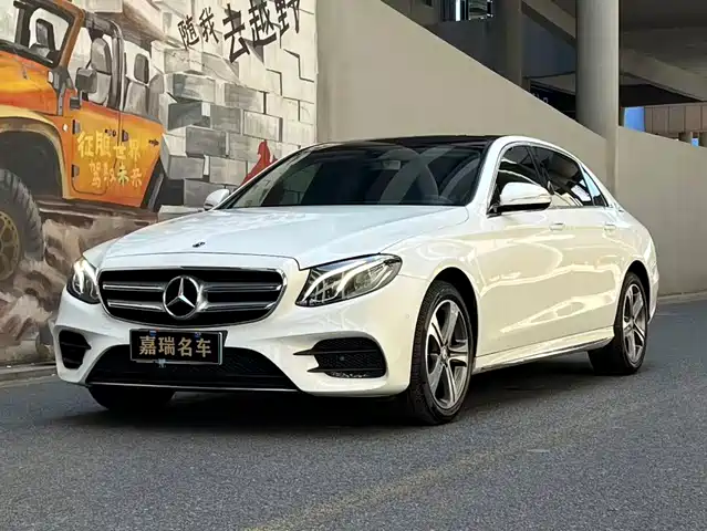 Mercedes-Benz E-Class 2018 E 200 L Sport — фото 1