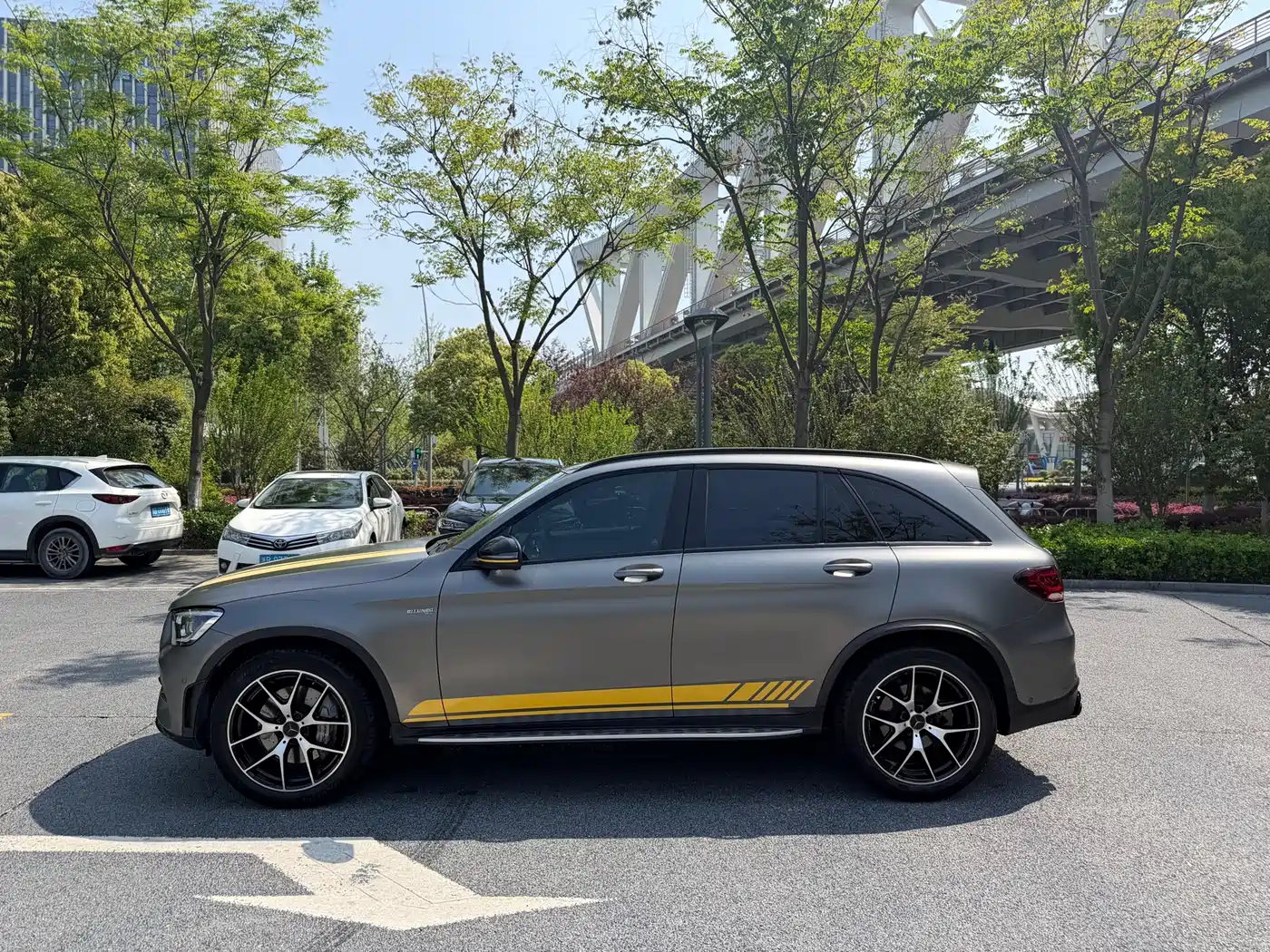MERCEDES-BENZ GLC AMG