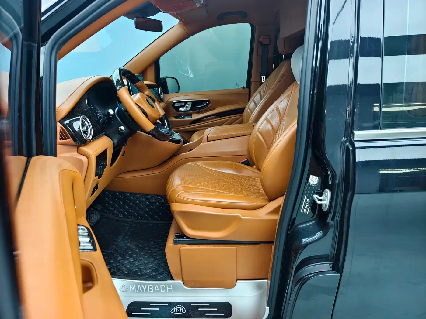 Mercedes-Benz Vito 2023 2.0T Elite 7-Seater фото 8
