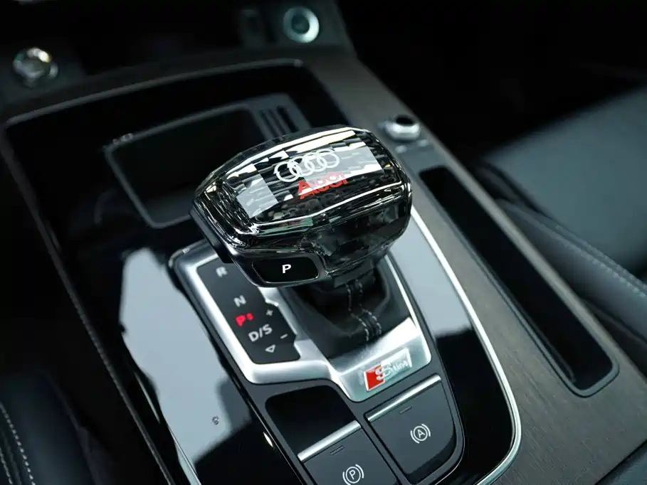 Photo 9 - Audi Q5L