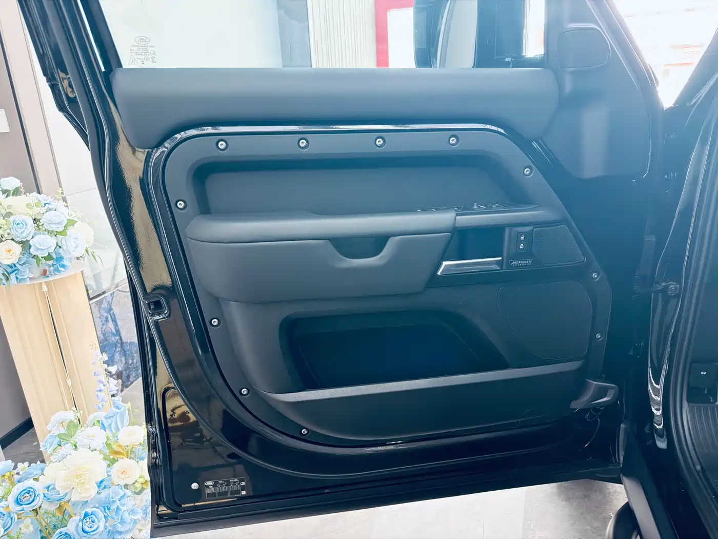 Land Rover Defender 2026 2025 130 3.0T P400 7-Seater Luxury Edition