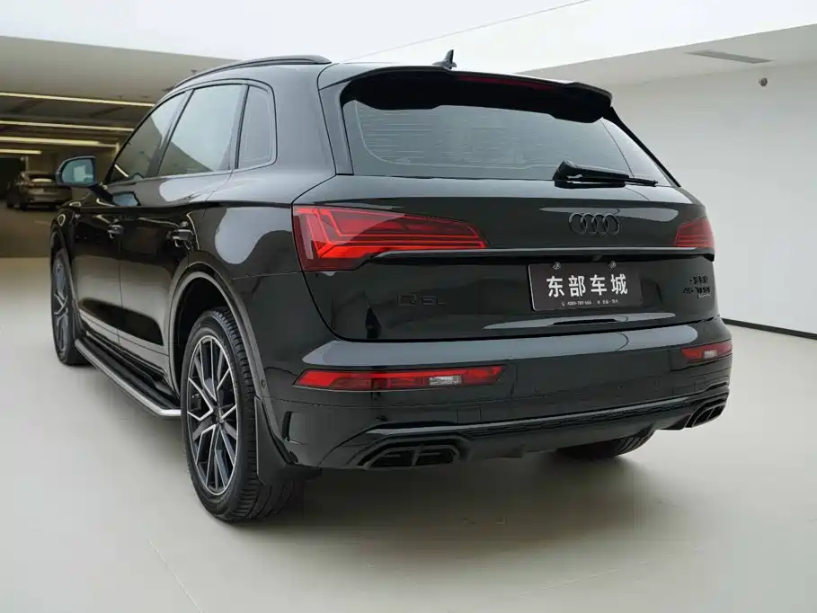 Photo 4 - Audi Q5L