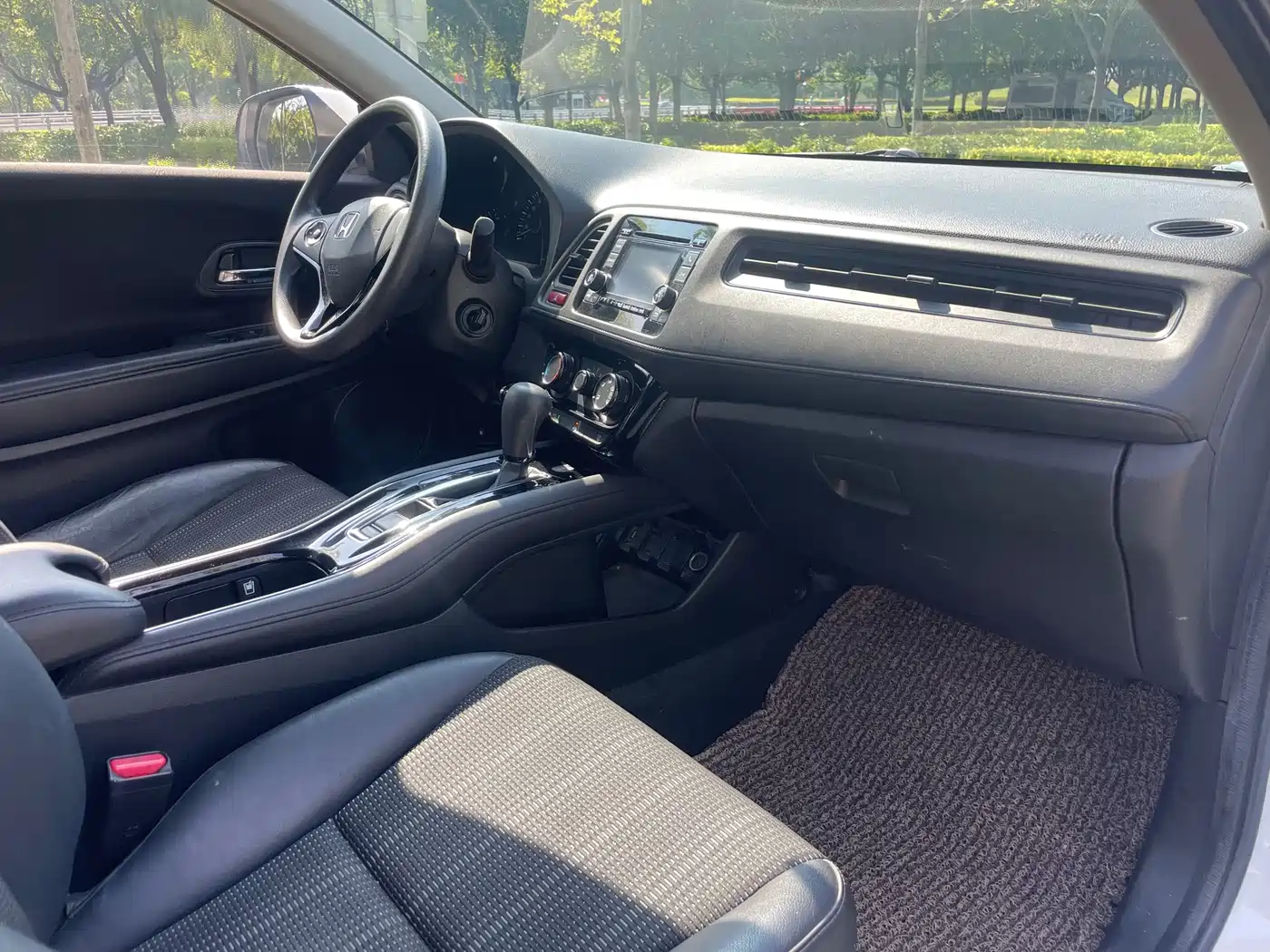 Honda Vezel 2014 2015 1.8L CVT FWD Elite