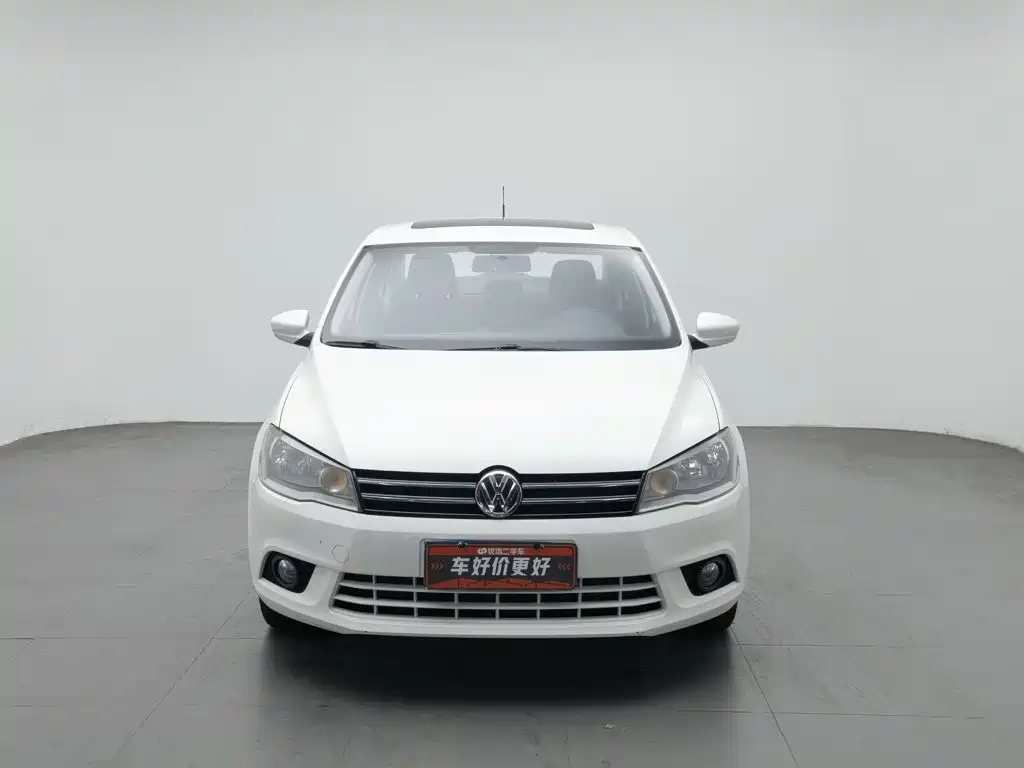 Photo 3 - Volkswagen Jetta