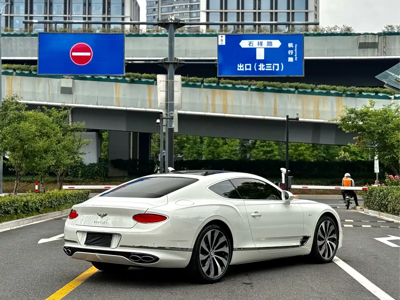 BENTLEY CONTINENTAL