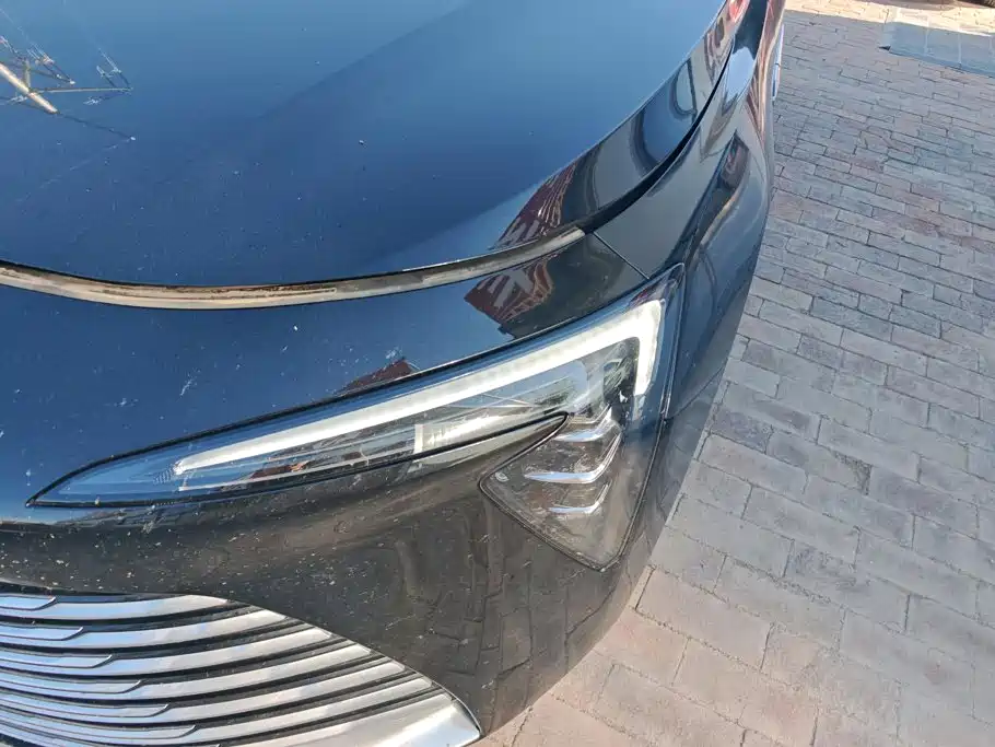 Buick LaCrosse 2025 2025 Model 28T Platinum Edition