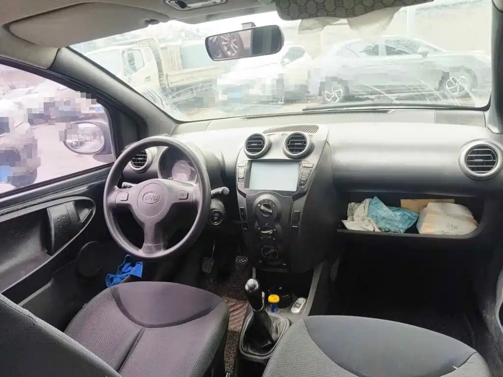 BYD F0 2013 2012 1.0L Yue Cool
