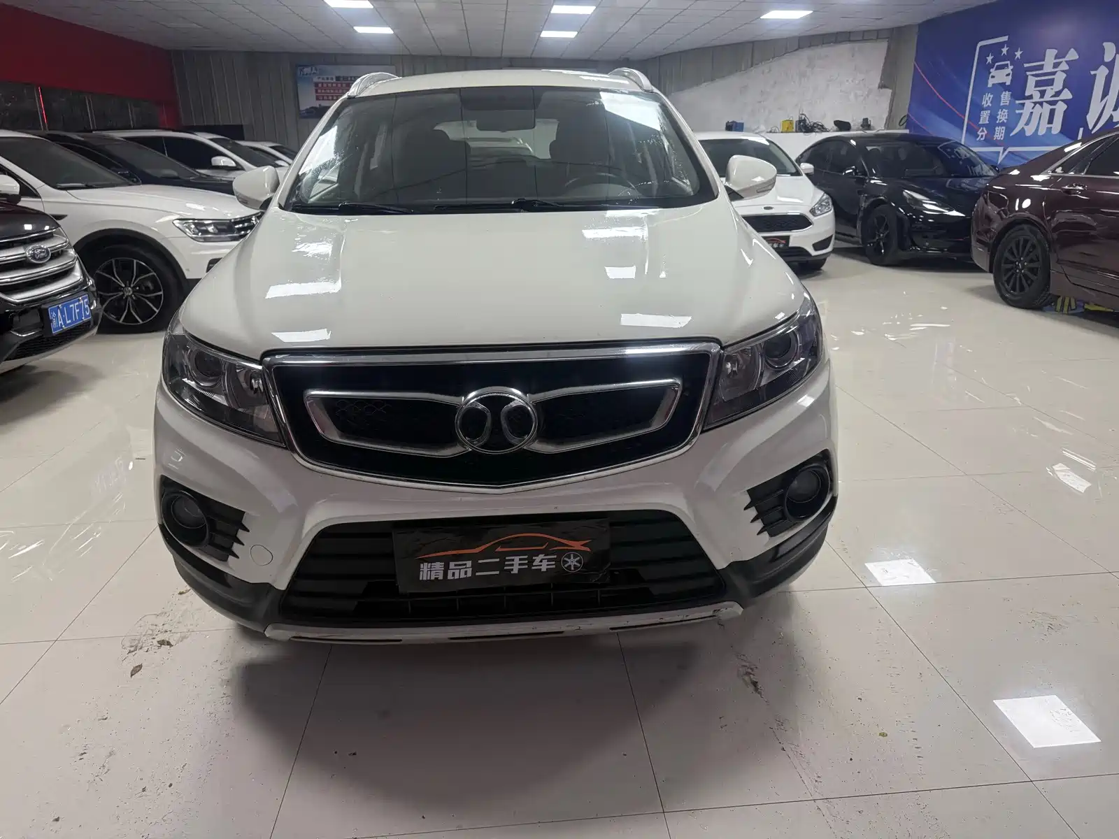 Фото 2 - BAIC Senova X55