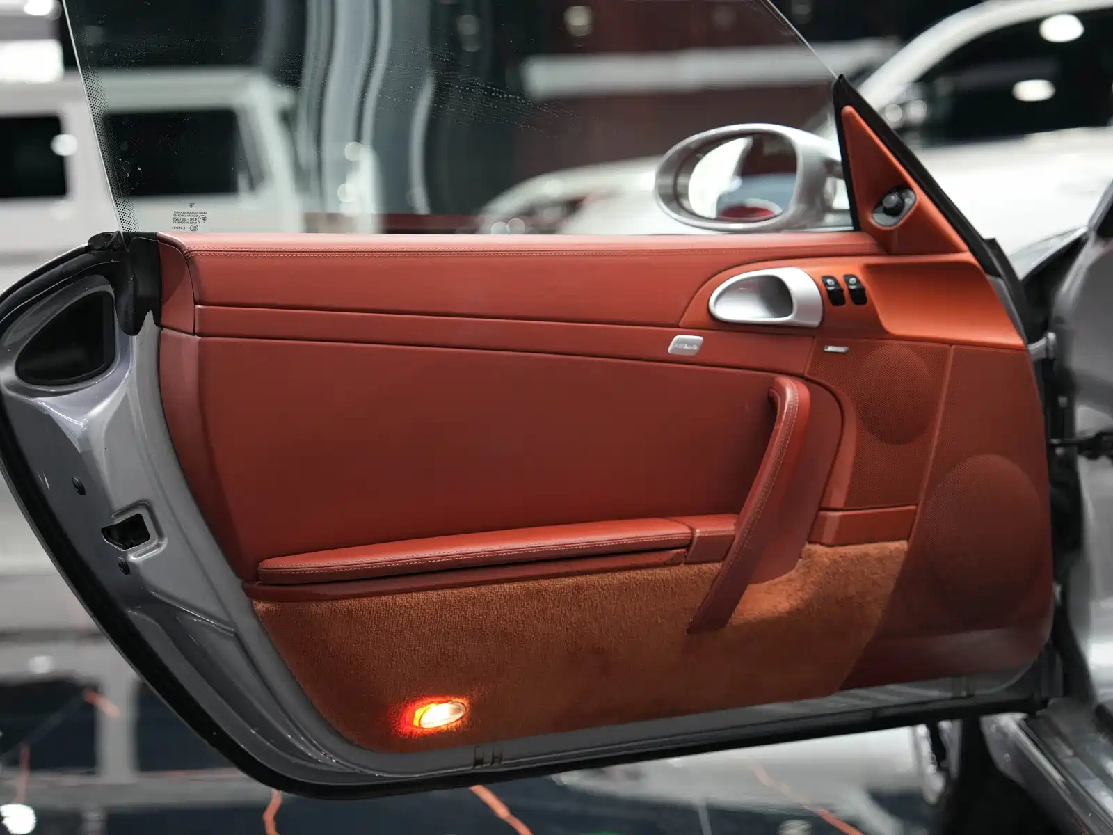Photo 32 - Porsche 911