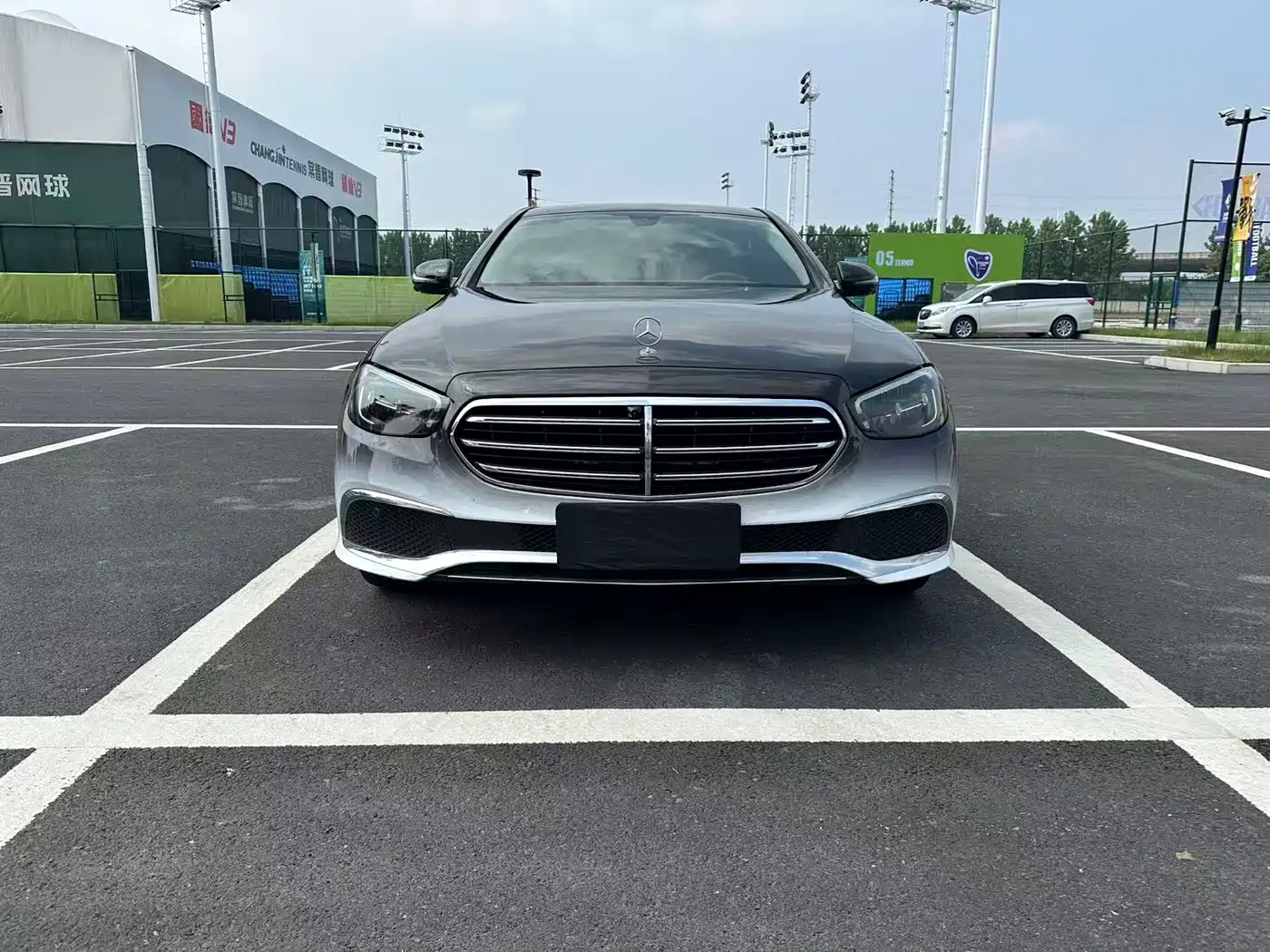 Mercedes-Benz E-Class 2022 Model Facelift II E 260 L фото 2