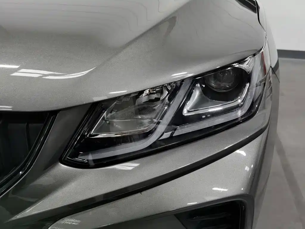 Photo 7 - Geely Coolray