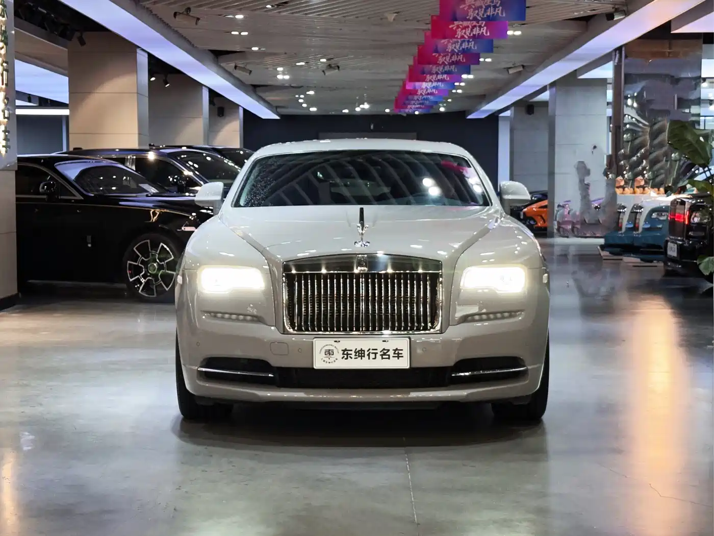 ROLLS-ROYCE PHANTOM