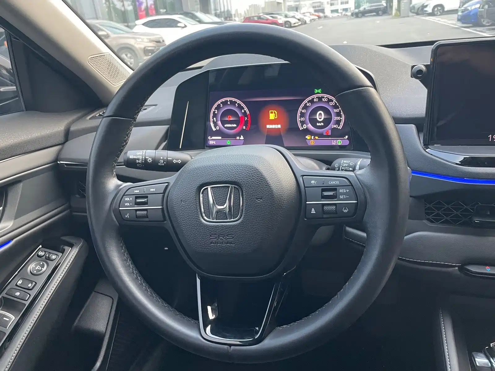 Фото 9 - Honda Accord
