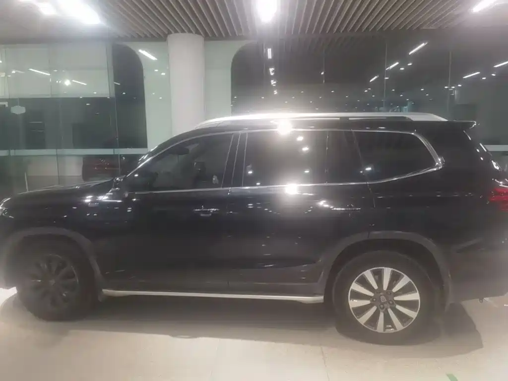 Roewe RX8 2018 2018 30T Smart Internet 2WD Flagship Edition