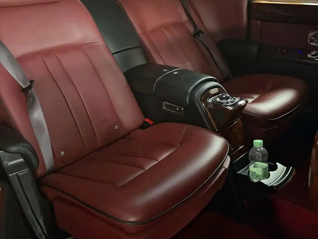 Фото 9 - Rolls-Royce Phantom