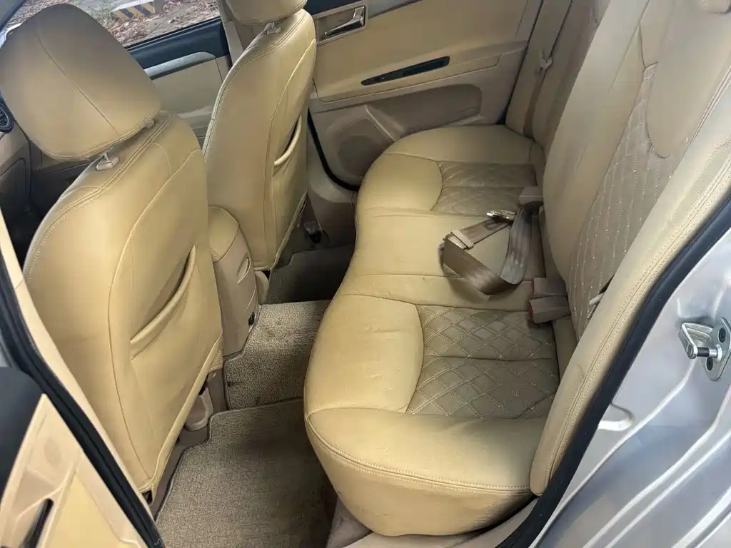 Roewe 350 2013 2013 350S 1.5L Automatic Express Edition
