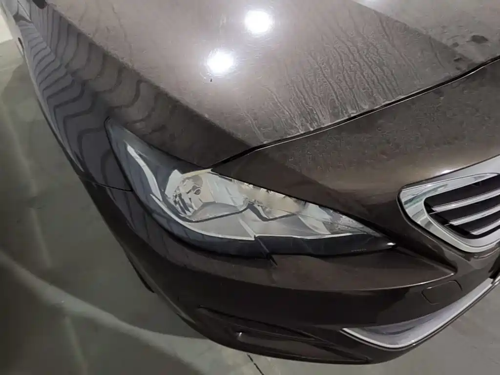 Фото 8 - Peugeot 408