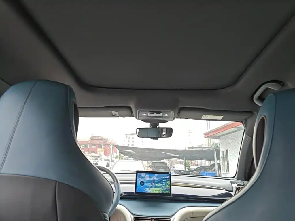 Фото 18 - BYD Song Pro