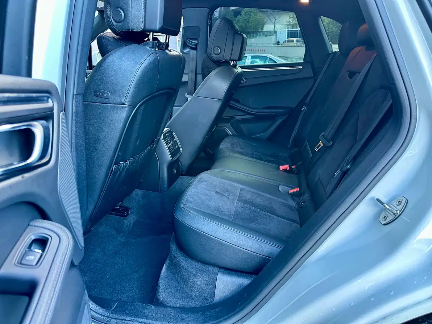 Porsche Macan 2018 Macan 2.0T фото 12