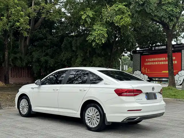 Volkswagen Lavida 2019 1.5L Auto Vision Edition China VI — фото 5