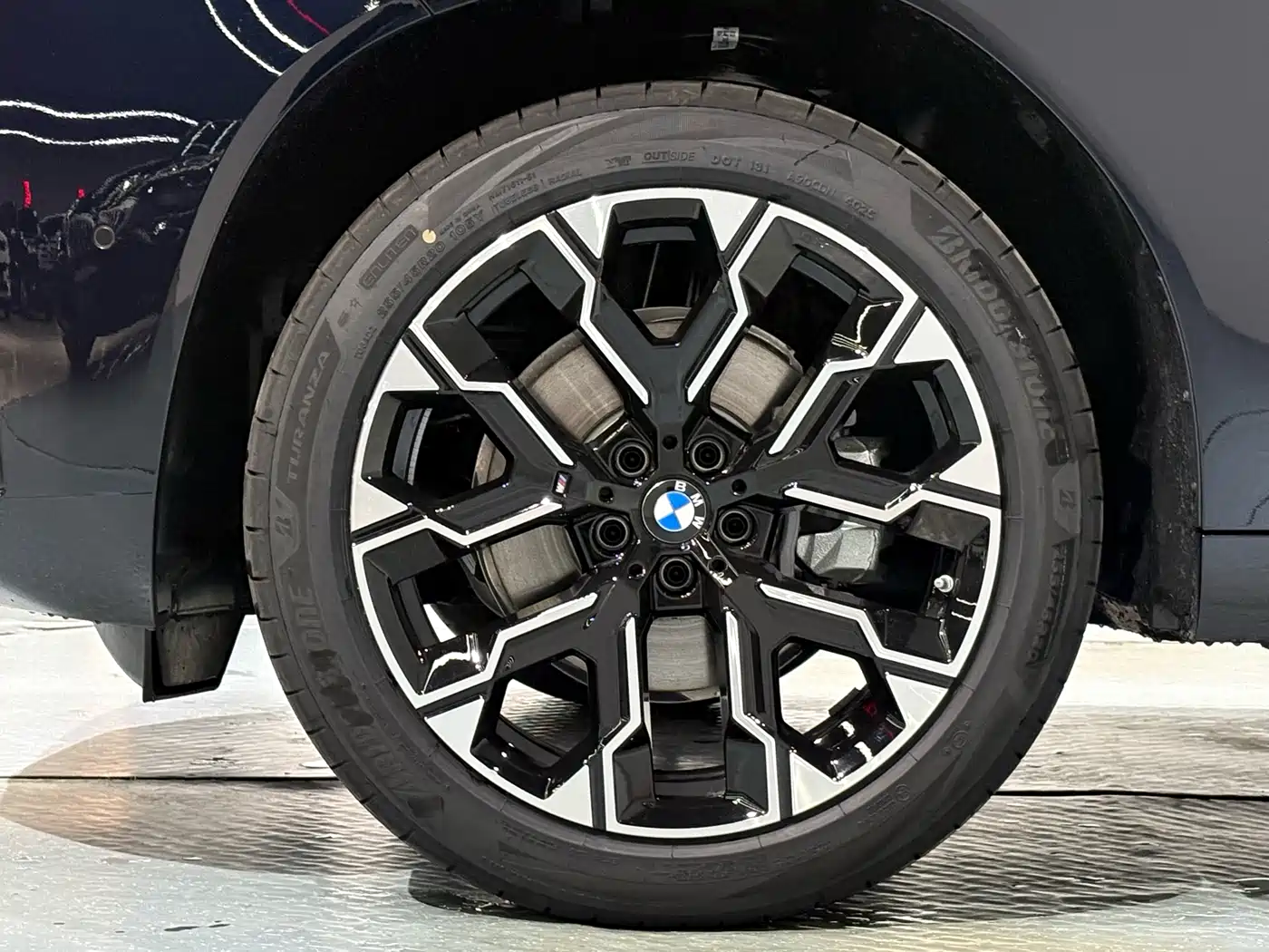 BMW X3 2025 xDrive30L Leading Model M Sport Black Package фото 17