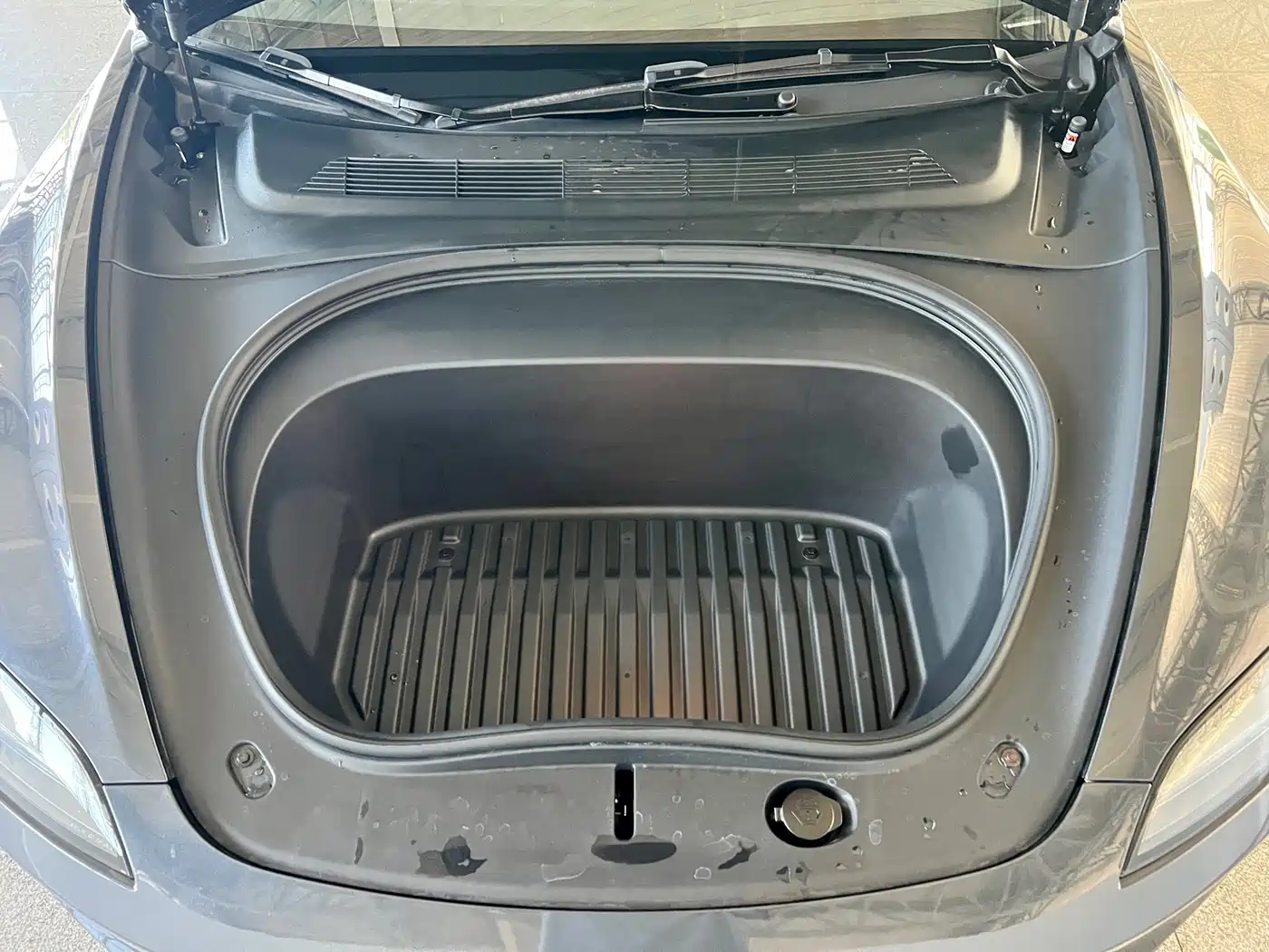Фото 15 - Tesla Model 3