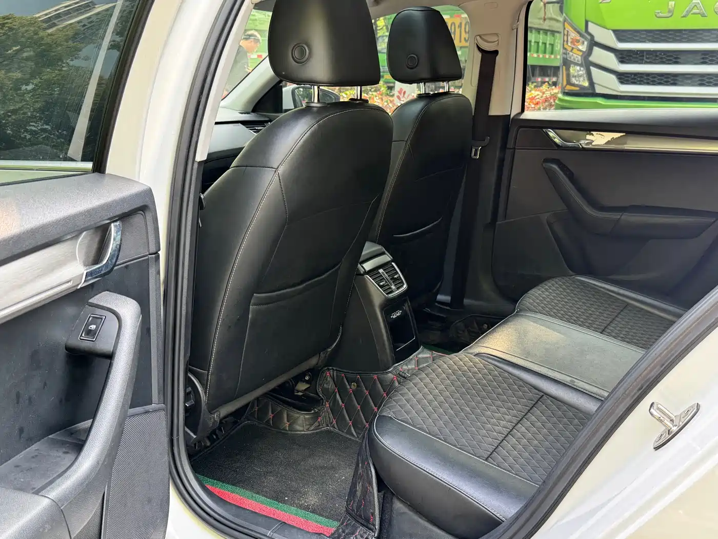 Škoda Octavia 2019 TSI230 DSG Smart Luxury Edition China V фото 9