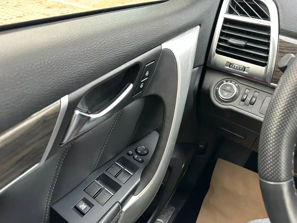 Photo 24 - Haval H9