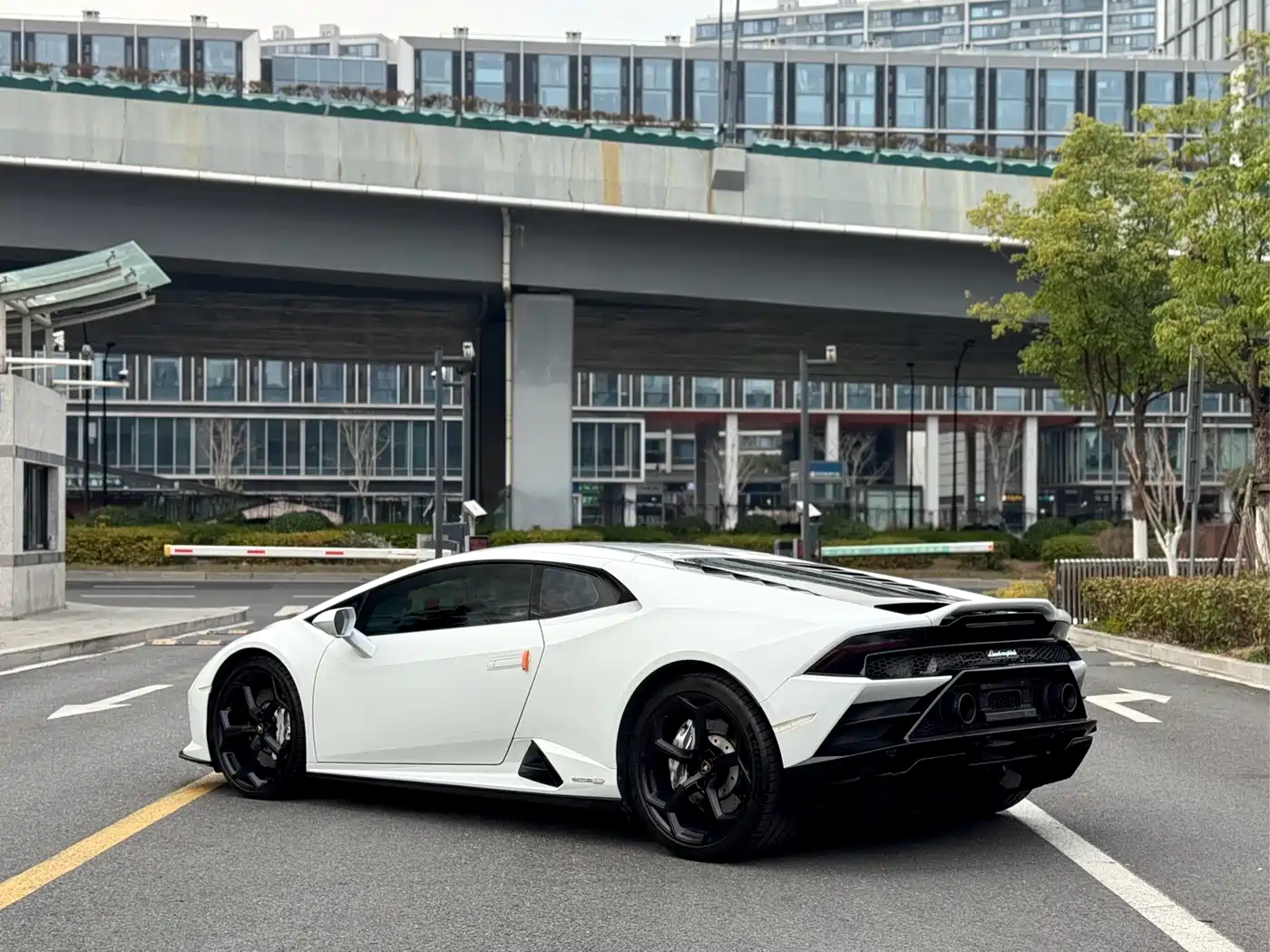LAMBORGHINI HURACÁN
