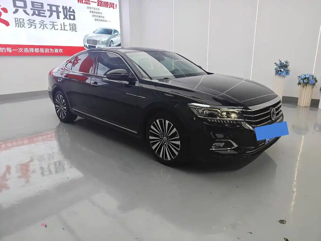 Фото 3 - Volkswagen Passat