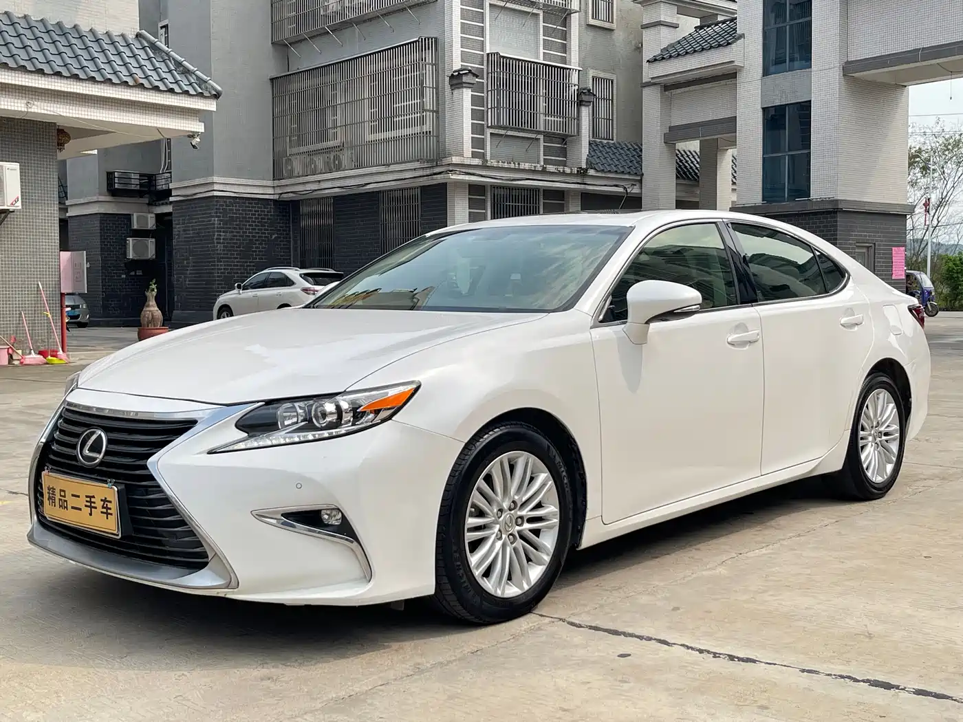 Lexus ES 2017 200 30th Anniversary Edition
