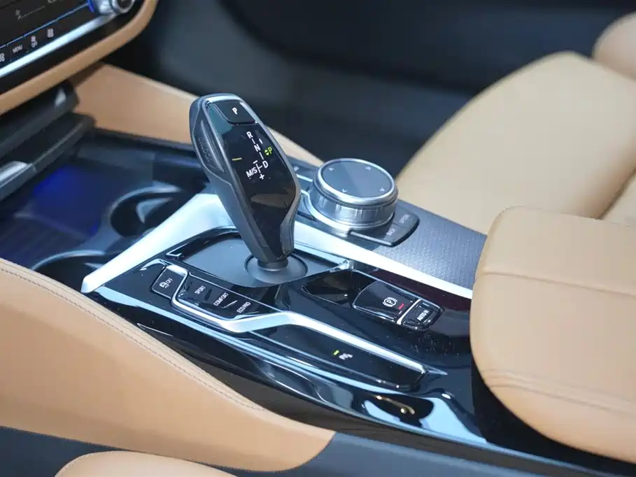 BMW 5 Series (Import) 2022 Facelift 525i M Sport Package фото 16