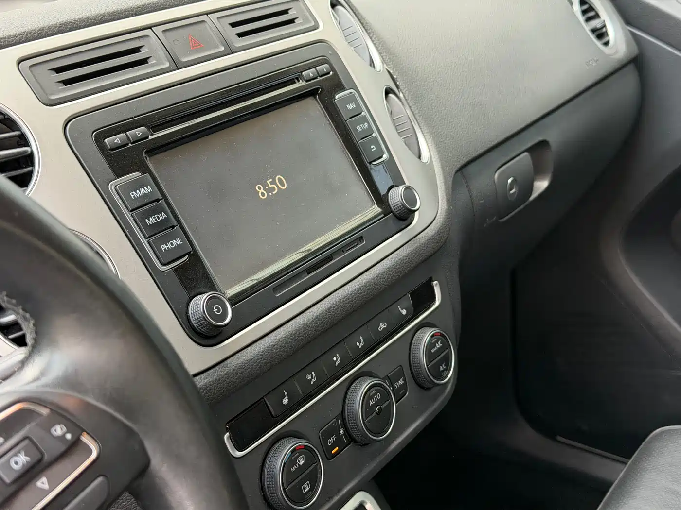 Volkswagen Tiguan 2015 1.8TSI Automatic 2WD Highline фото 17
