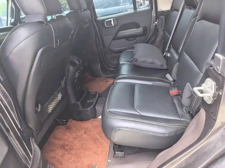 Jeep Wrangler 2024 2024 Model 2.0T Sahara Four-Door Version