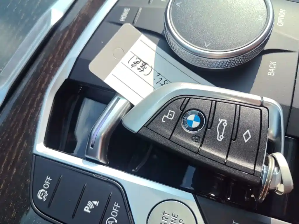 Photo 13 - BMW 3 Series