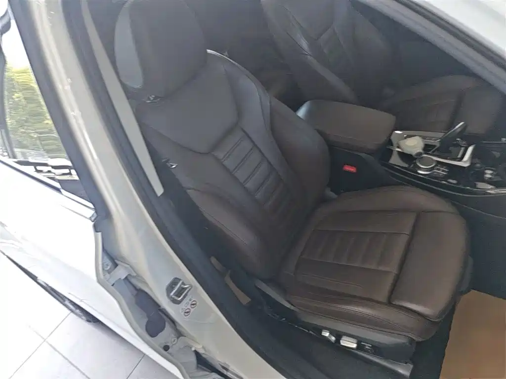 BMW X3 2021 xDrive28i Luxury Package фото 25
