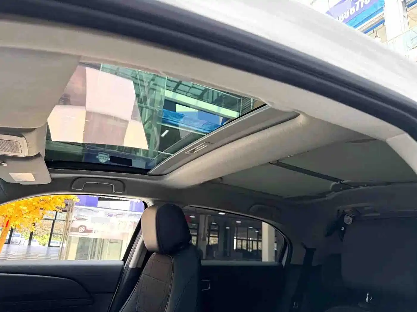Photo 6 - Honda Vezel