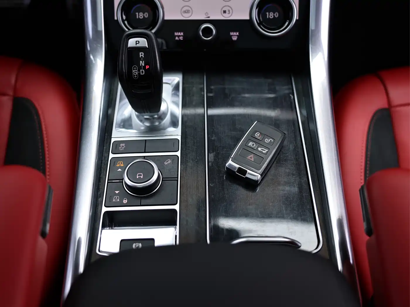 Land Rover Range Rover Sport 2021 3.0 L6 Gloss Black Edition фото 15