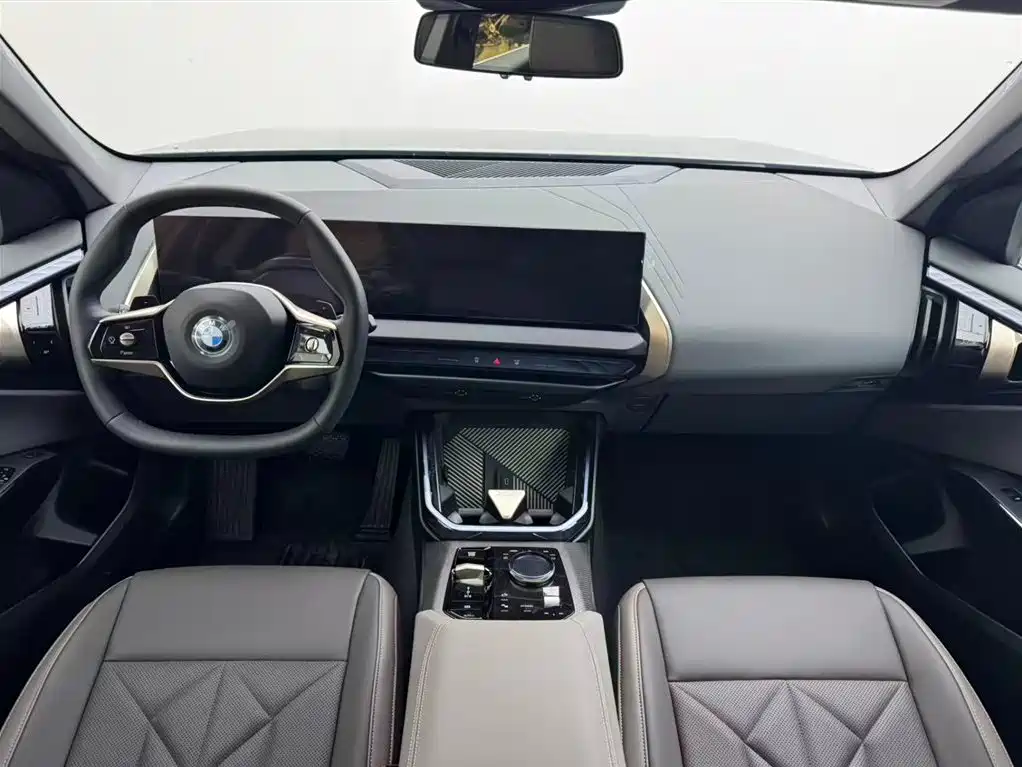 BMW X3 2025 xDrive25L Luxury Package фото 7