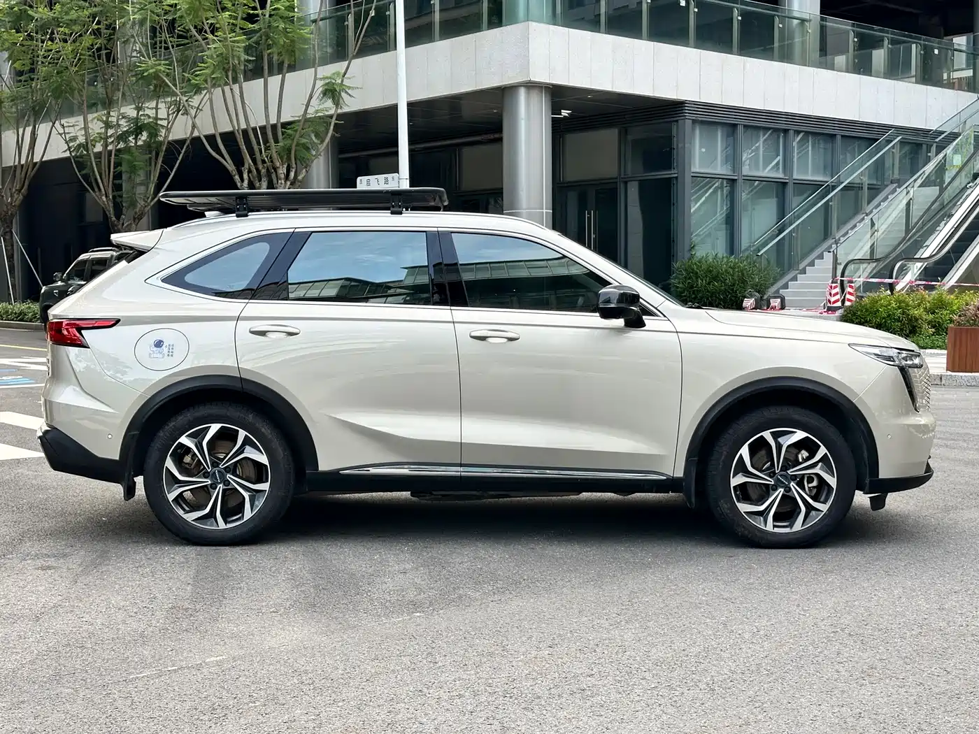 Haval Xiaolong MAX 2023 1.5L Hi4 105 4WD Smart Flagship фото 4