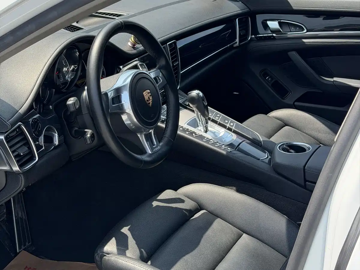 Porsche Panamera 2014 Panamera S Executive 3.0T фото 11