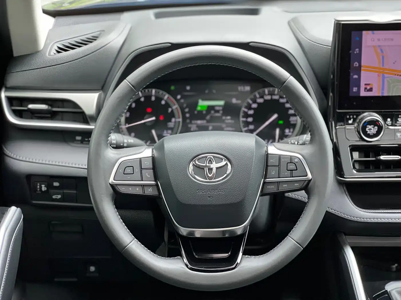 Toyota Highlander 2022 380T 4WD Premium 7-Seater фото 7