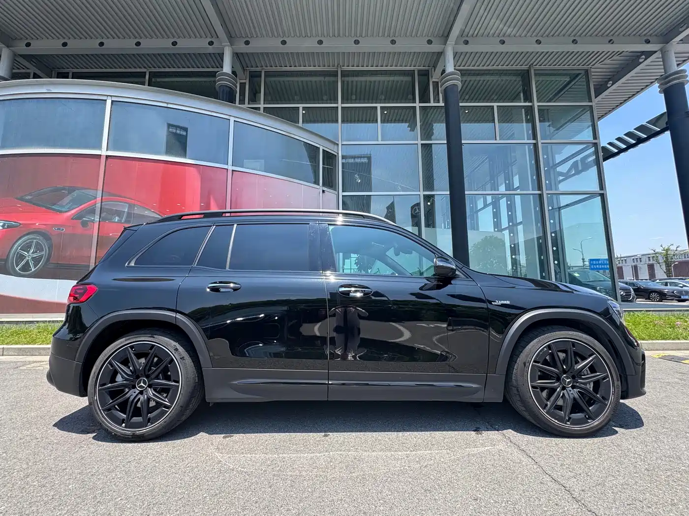 MERCEDES-BENZ GLB AMG