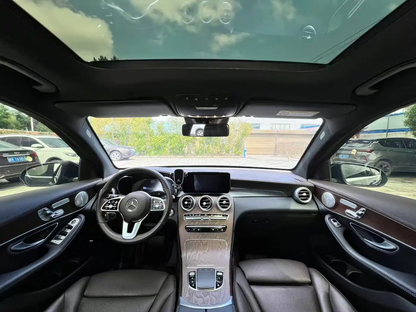 Mercedes-Benz GLC 2022 Model GLC 300 L 4MATIC Dynamic Edition фото 6