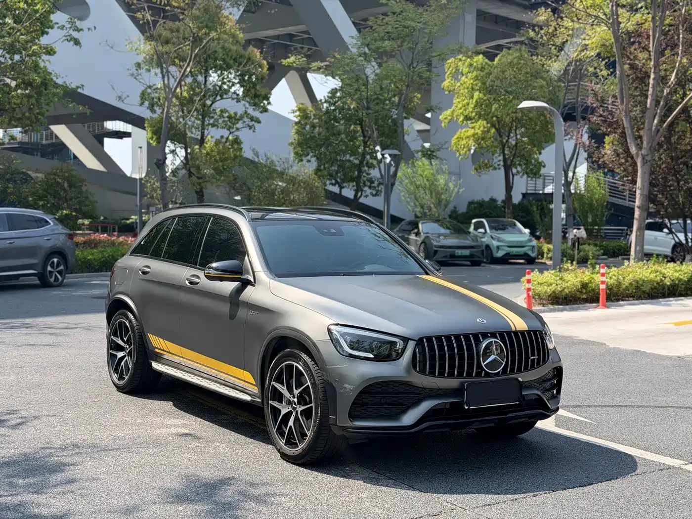 MERCEDES-BENZ GLC AMG