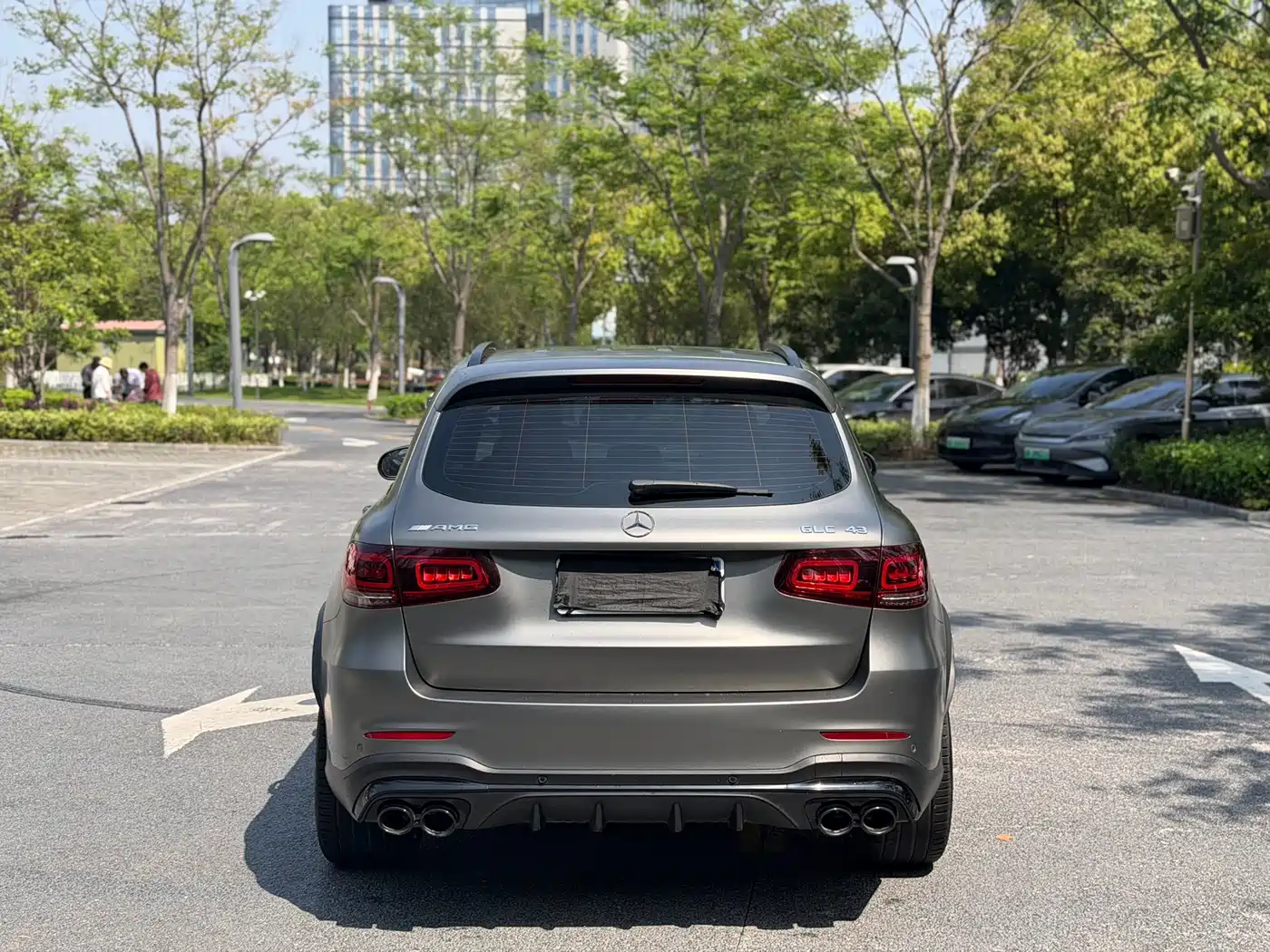 MERCEDES-BENZ GLC AMG