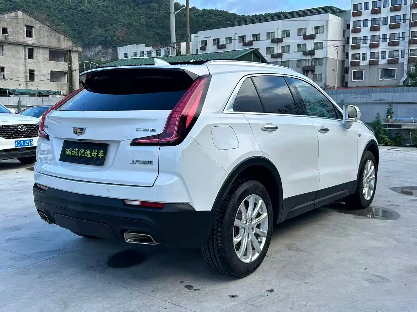 Cadillac XT4 2019 2018 Model 28T 2WD Technology