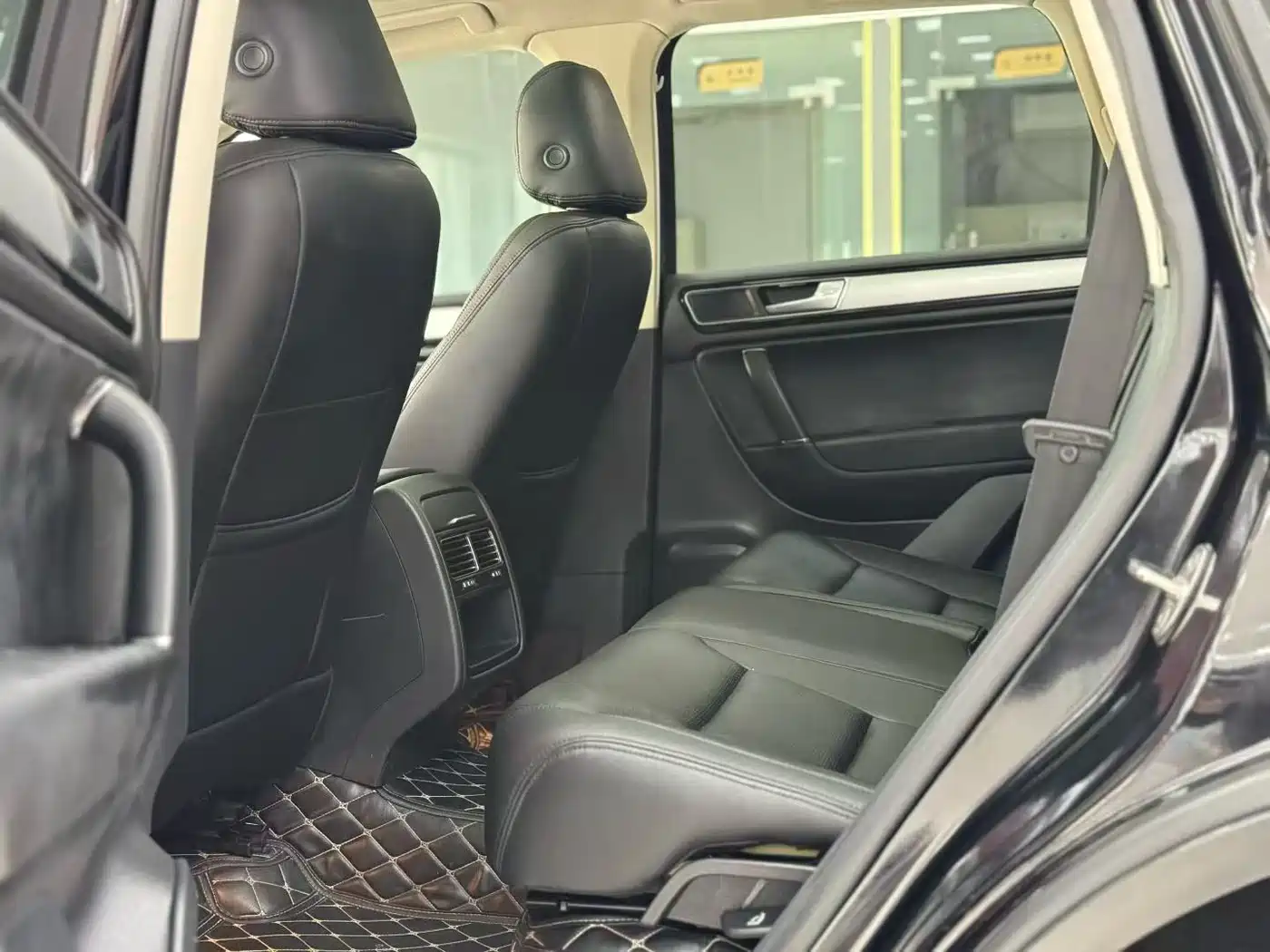 Фото 6 - Volkswagen Touareg