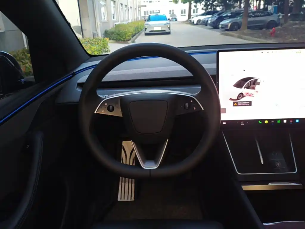 Tesla Model Y L 2025 2025 Facelift Long Range AWD