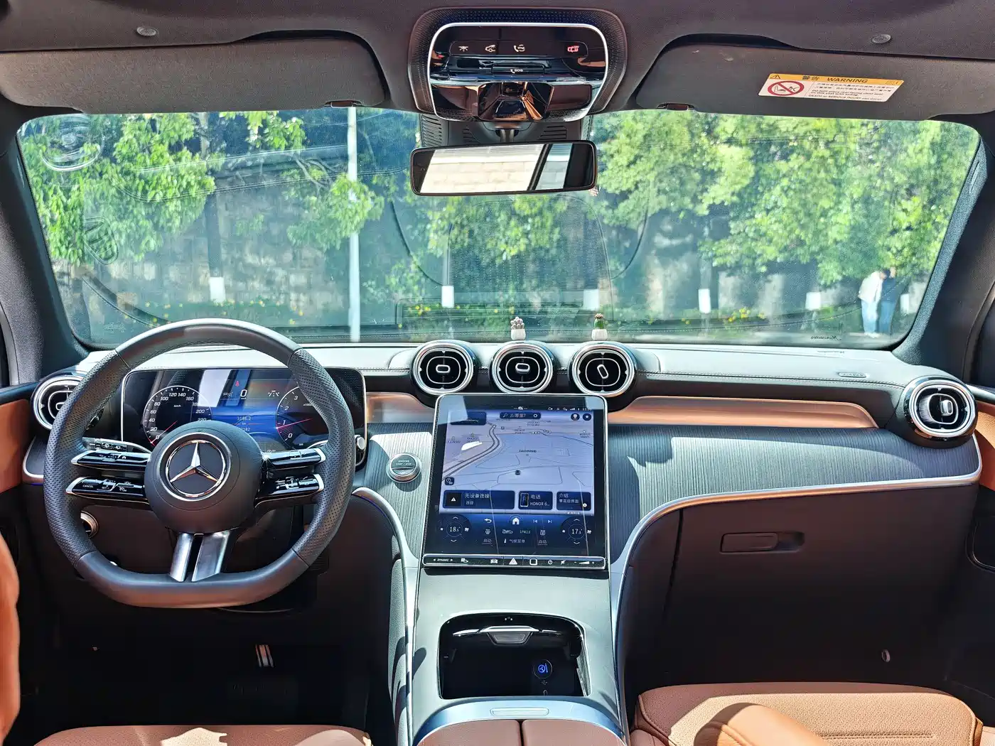 Mercedes-Benz GLC 2024 GLC 260 L 4MATIC Luxury 5-seater фото 10